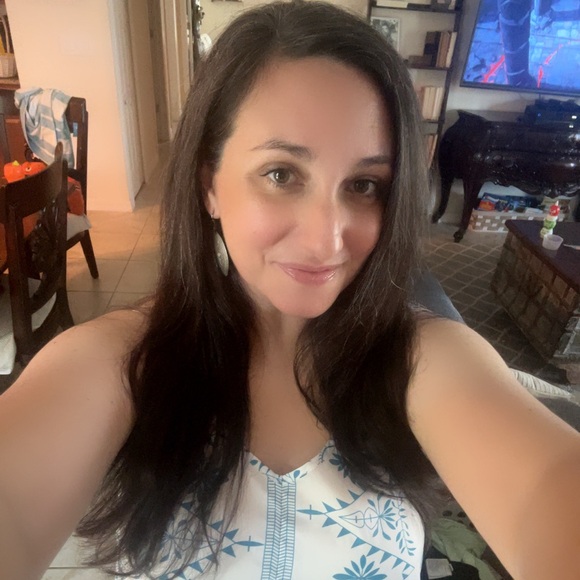 Meet Your Posher - Picture 1 of 6